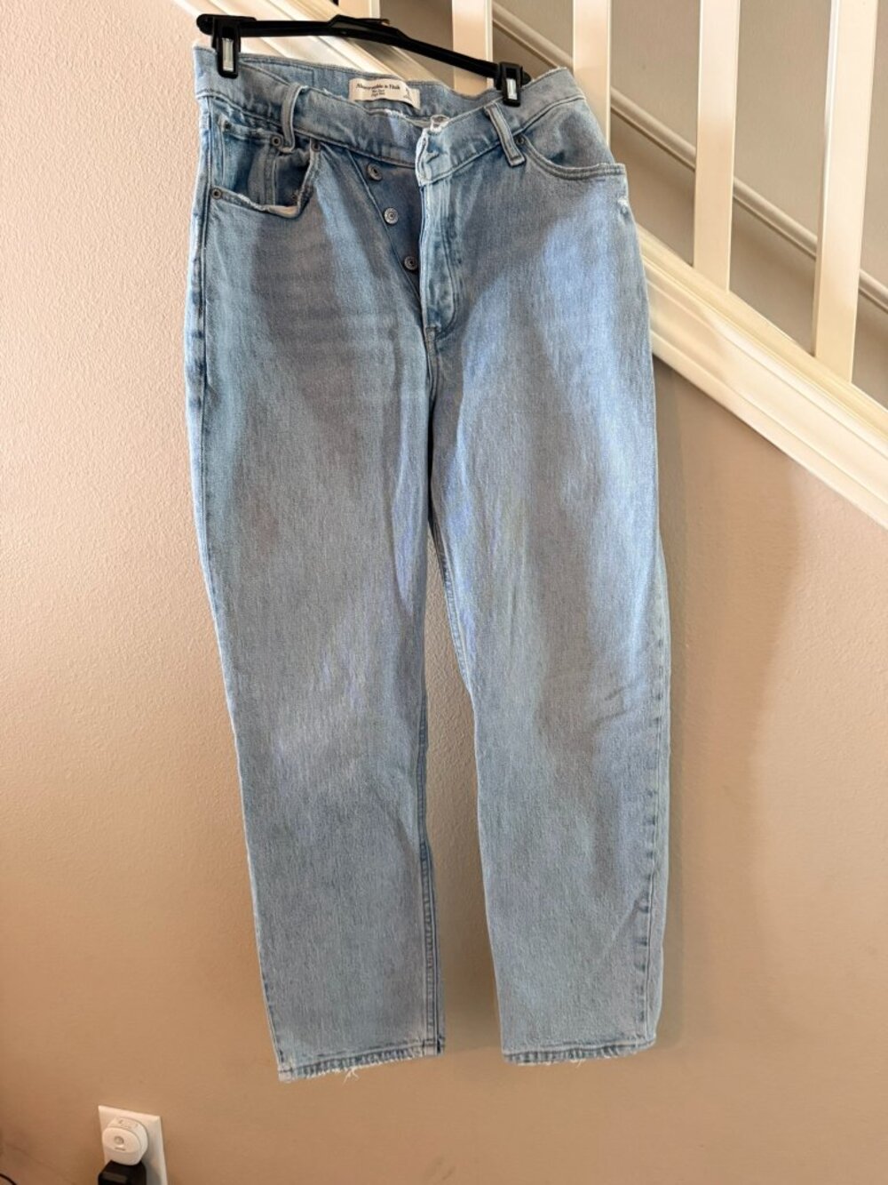 Abecrombie Dad High-Rise Jeans